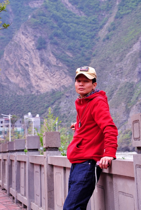 DSC_0045a.jpg