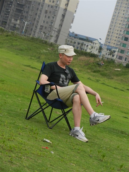 psbCAE42UL4.jpg