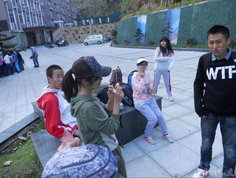 QQ��ͼ20131026083354.jpg