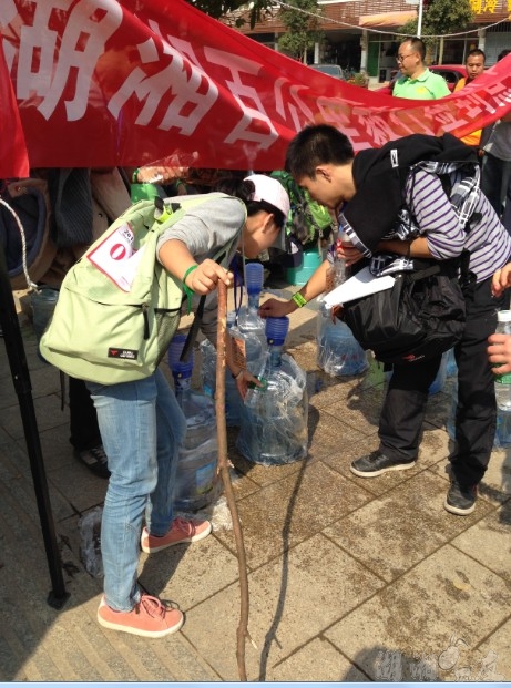 QQ��ͼ20131026140354.jpg