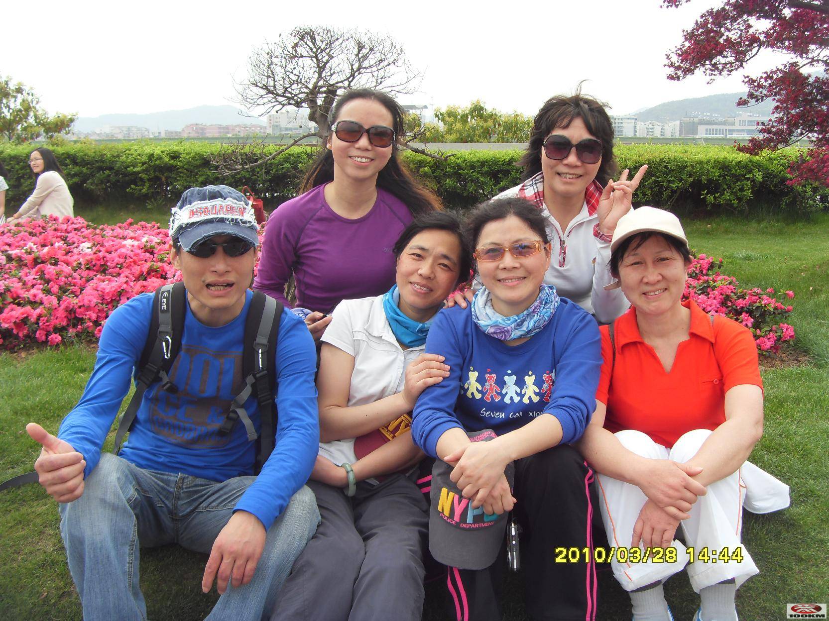 Table_SDC13682.jpg