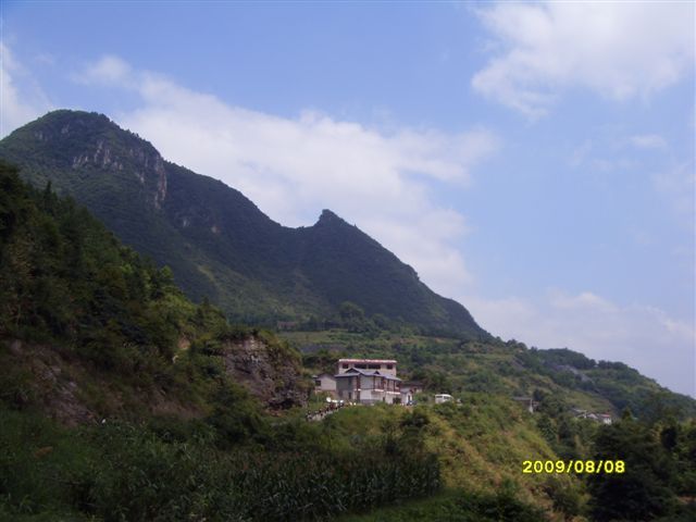 ����ķ羰һ��Ҳ��ѷɫ