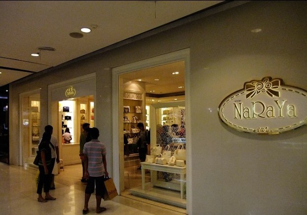 Central World���NaRaYa����.jpg