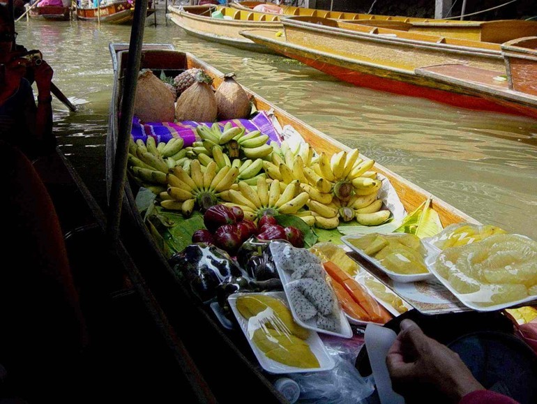 ������Ŀ�е�floating market.jpg