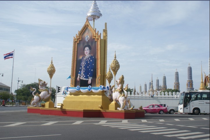 ̩����queen.jpg