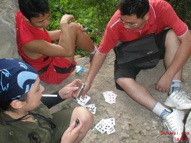 10070518535eab16d373929f43.jpg